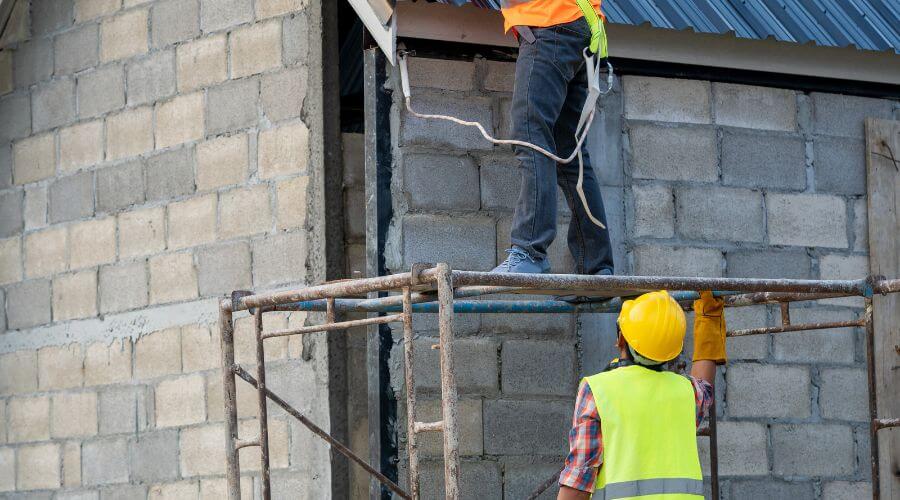 Expert Emergency Roof Repairs services in Wever, IA